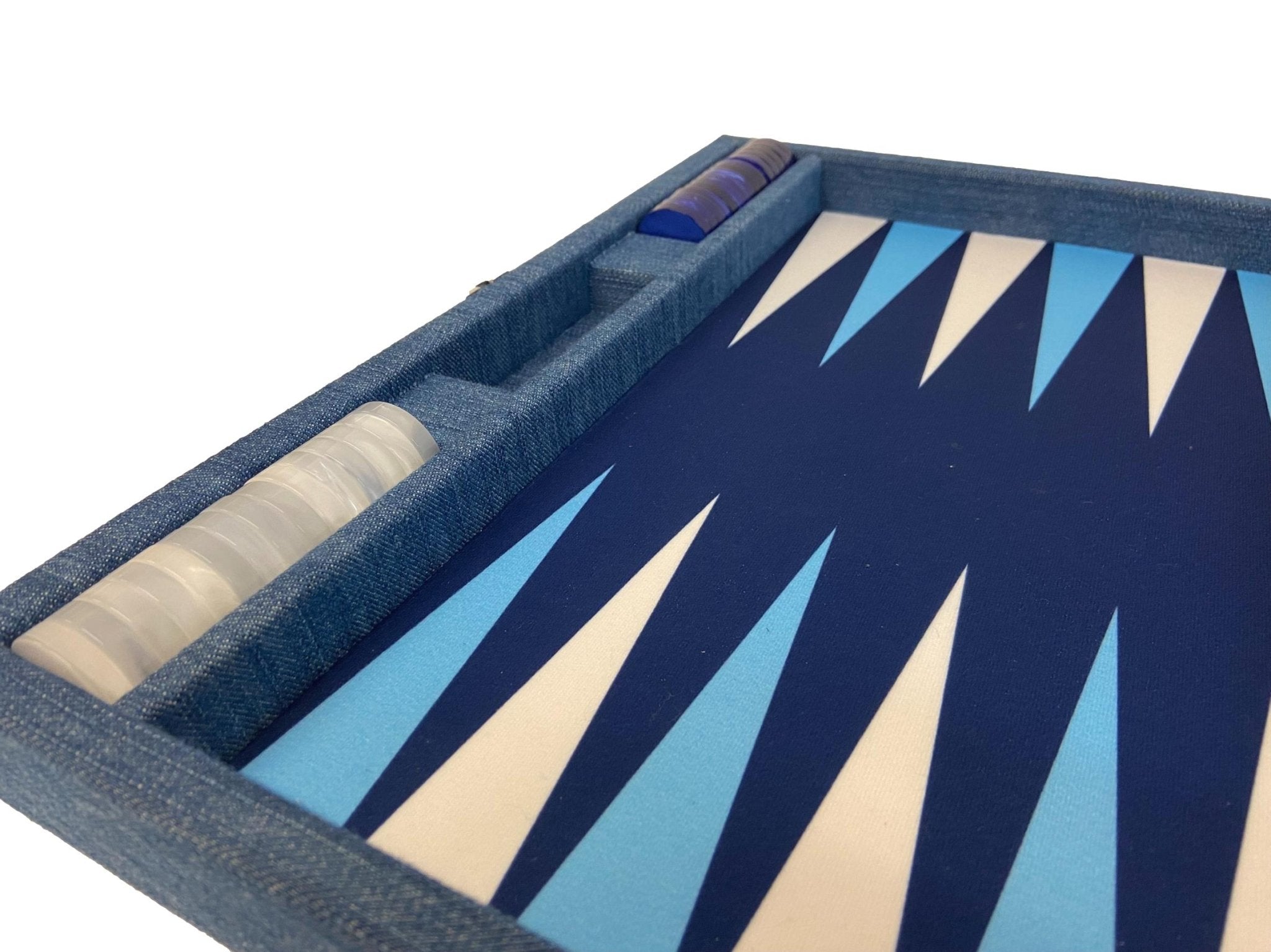 Backgammon Hector Saxe - Jeans Bleu Clair - Grand - Backgammon en cuir vegan - Rouge et Noir