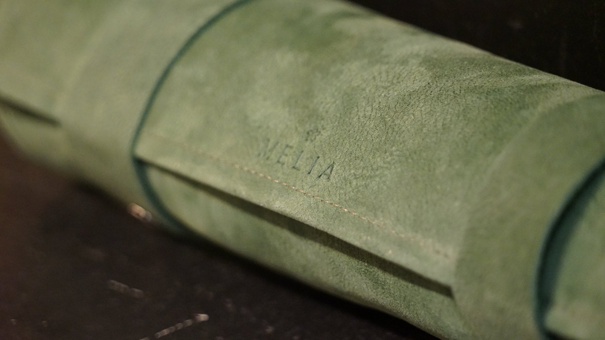 Ensemble d'échecs roulable magnétique - Cuir véritable - Vert - ensemble d'échecs luxe classique jeu d'échecs de voyage en cuir véritable - Rouge et Noir