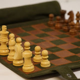 Ensemble d'échecs roulable magnétique - Cuir véritable - Vert / intérieur doré - ensemble d'échecs luxe classique jeu d'échecs échecs de voyage en cuir véritable - Rouge et Noir