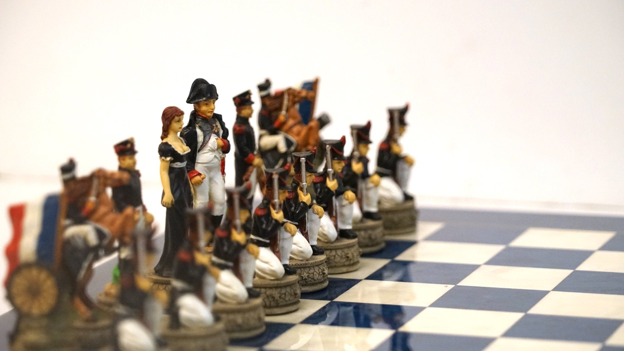 Ensemble Napoléon - Bataille de Waterloo - Laqué bleu - ensemble échecs décoratif - Rouge et Noir