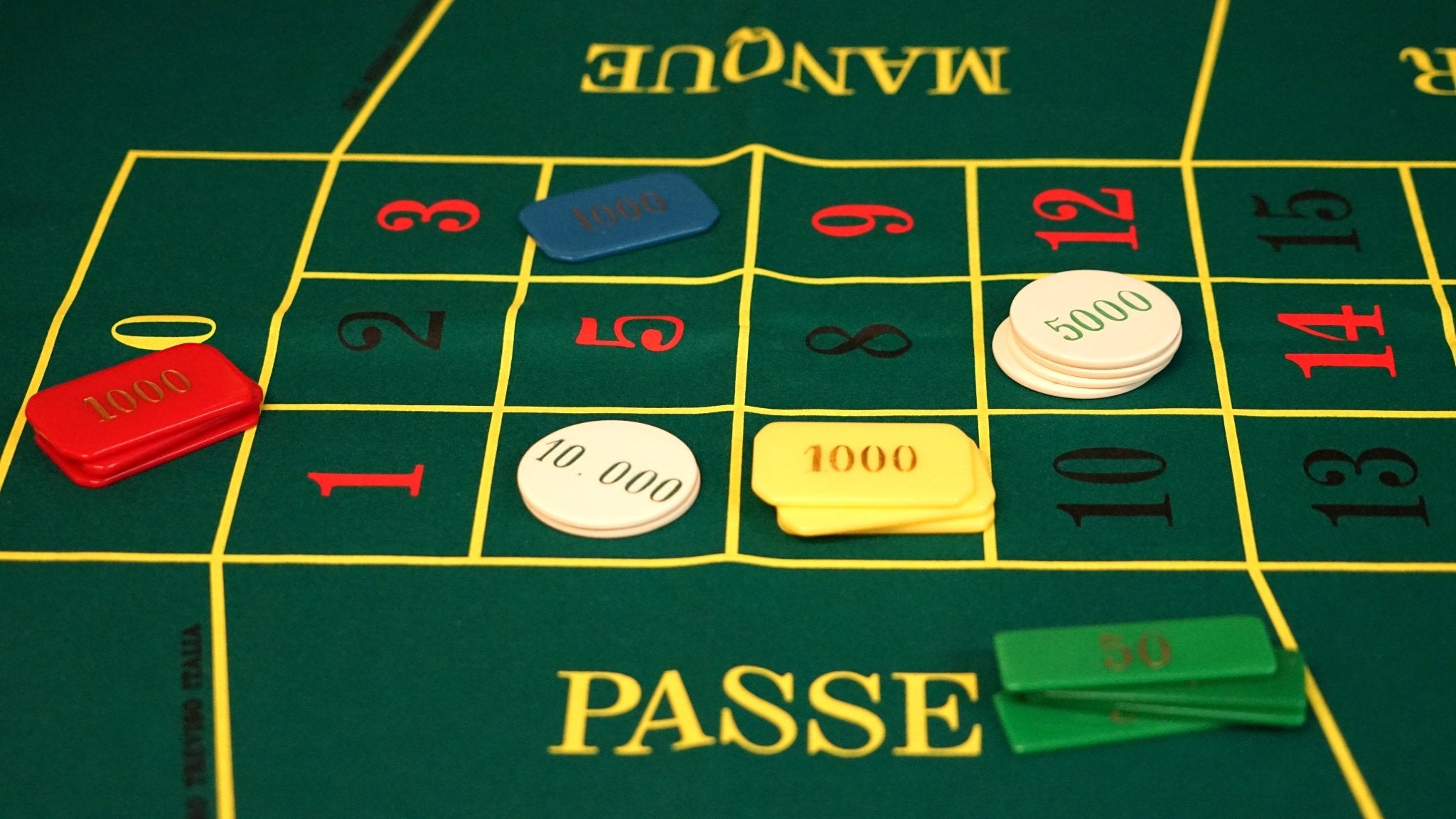 Exemplaire unique - 200 jetons ancien Bakélite - coffret de poker de luxe - Rouge et Noir