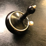 Toupie en ébène et Ivoire à bouton - Toupies cadeau bel objet - Rouge et Noir