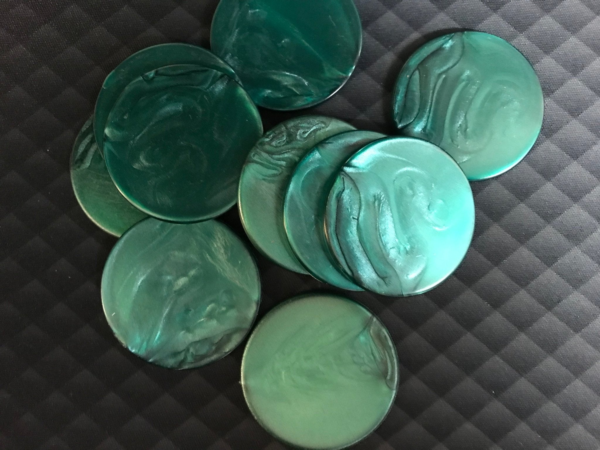 Jetons de 421 marbrés - Vert - par 25 - jeu de dés coffret de dés - Rouge et Noir