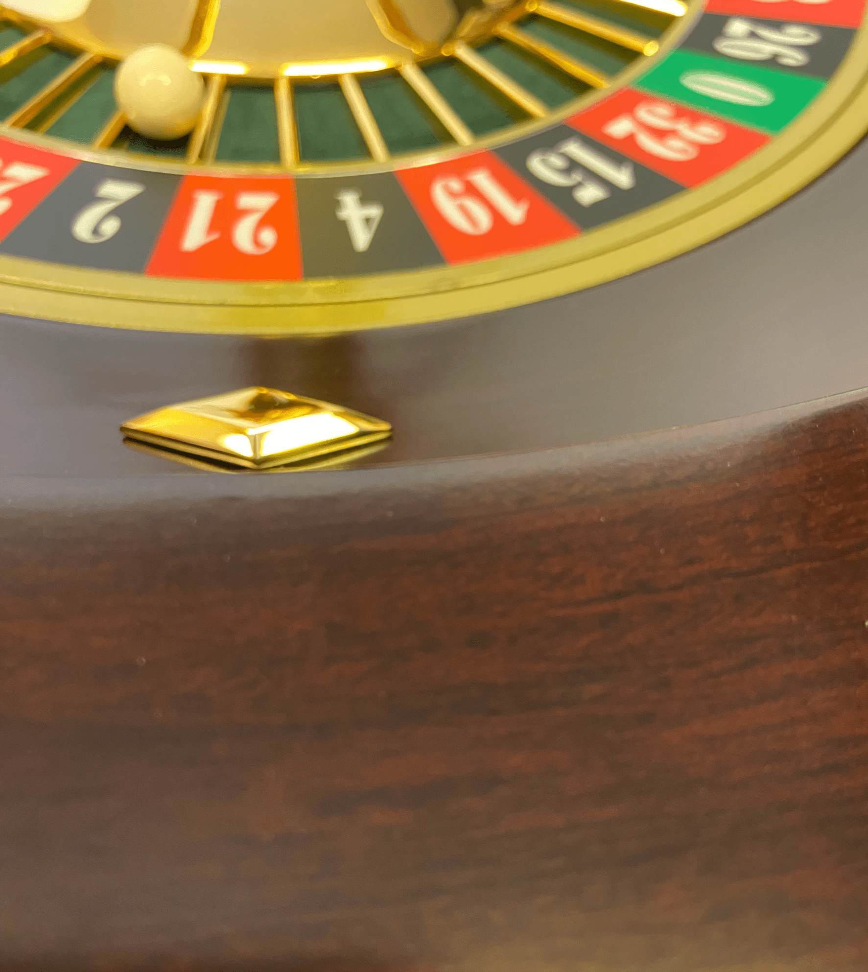 Roulette Romagnoli - Acajou - 60 cm - roulette simple en bois cadeau bel objet - Rouge et Noir