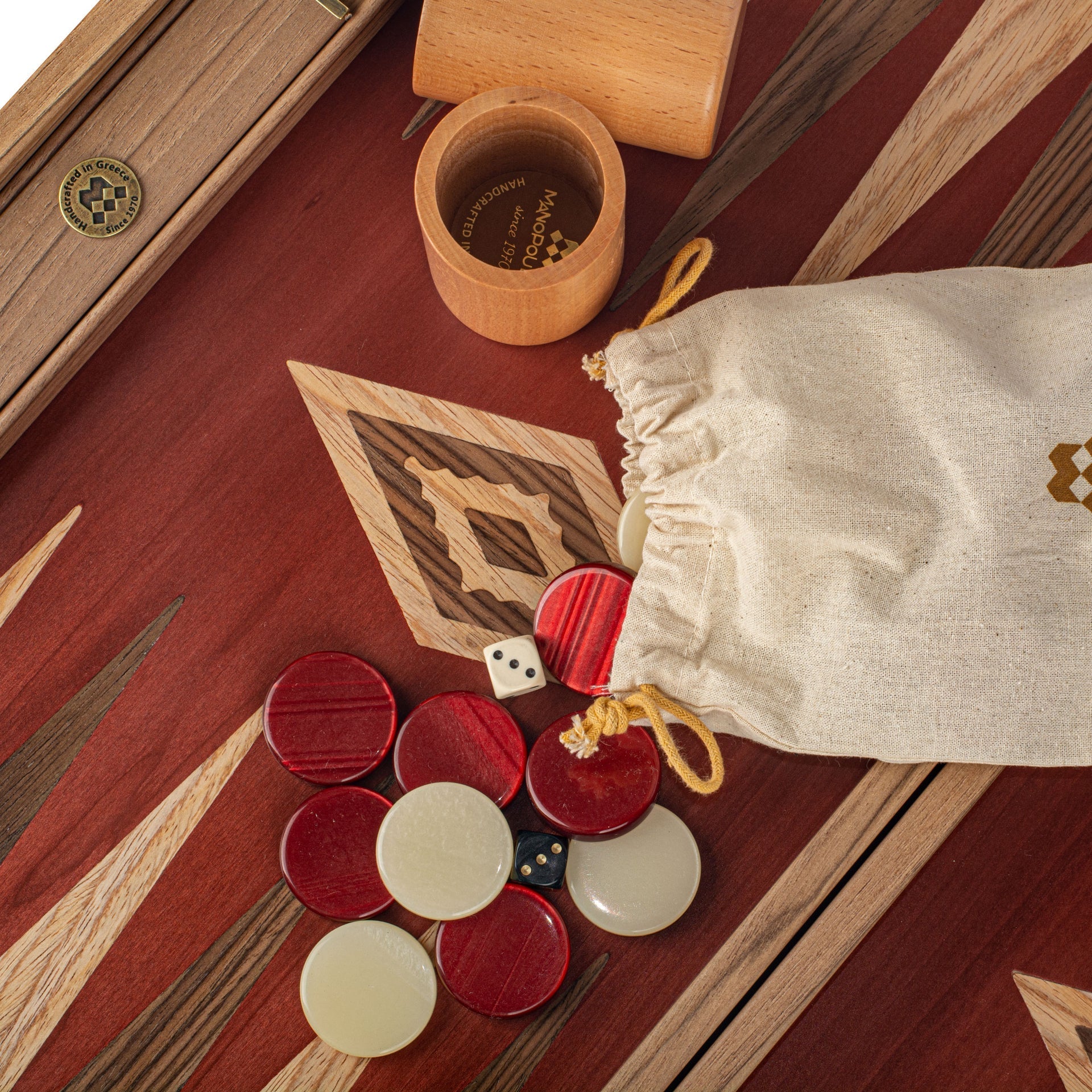 Backgammon en noyer - Rouge - Backgammon en bois marqueté - Rouge et Noir