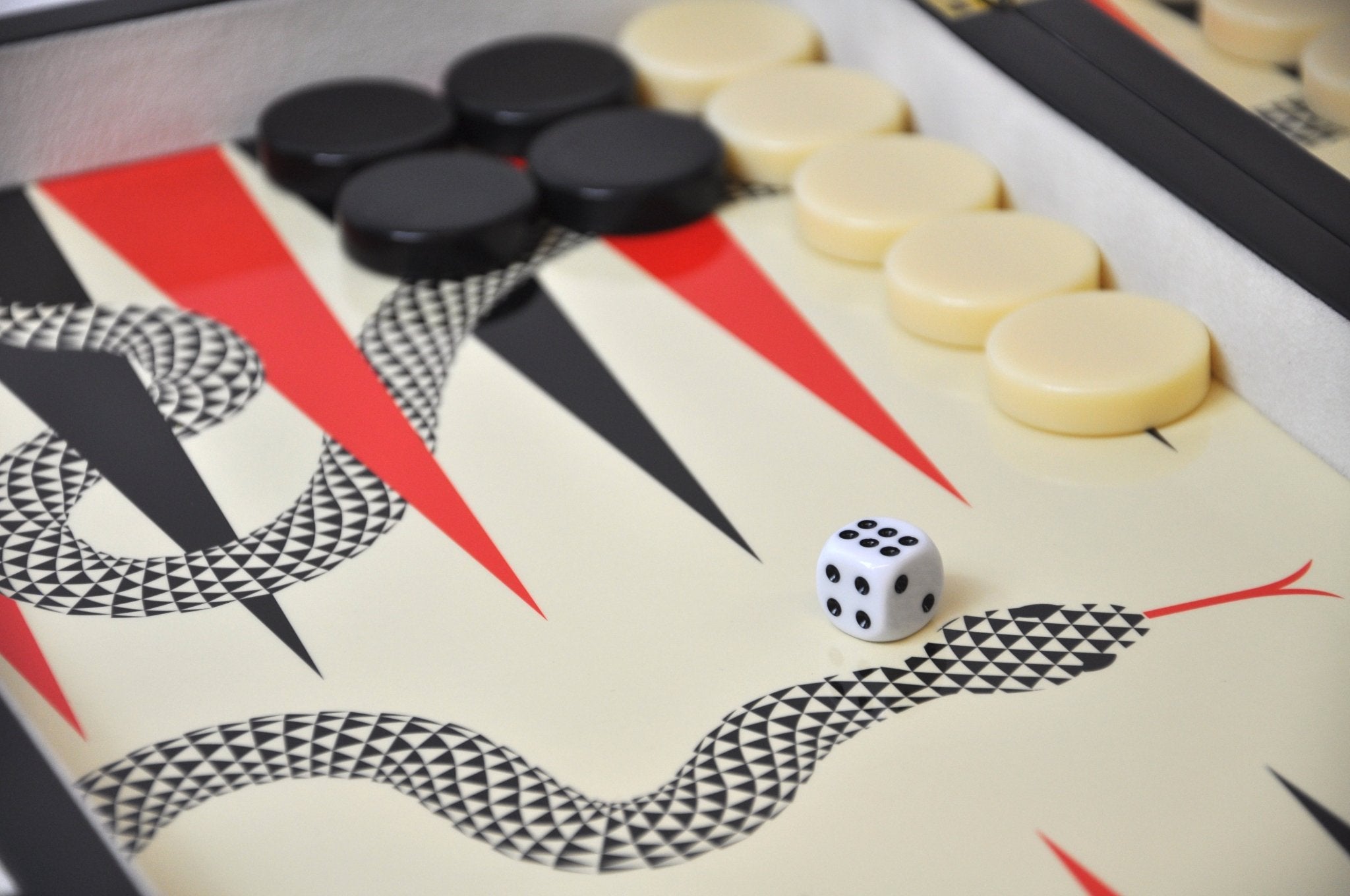 Backgammon Luxe en bois laqué - Serpent - Backgammon en bois laqué de luxe marqueté cadeau adulte - Rouge et Noir