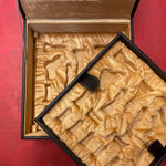 Coffre Luxe Cuir pour pièces d'échecs - Taille 5/6 - Vide - jeu d'échecs accessoire d'échecs boite d'échecs - Rouge et Noir
