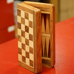 Ensemble jeu d'échecs et Backgammon - Coffre pliant - Magnétique - Coffre d'échecs et jeu d'échecs de voyage cadeau -12a - Rouge et Noir