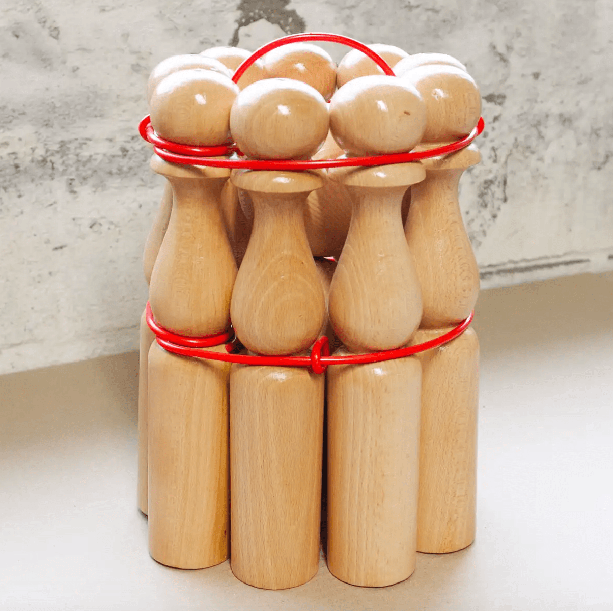 Jeu de 9 quilles vernies - 30 cm - Jeu d'adresse en bois - Rouge et Noir