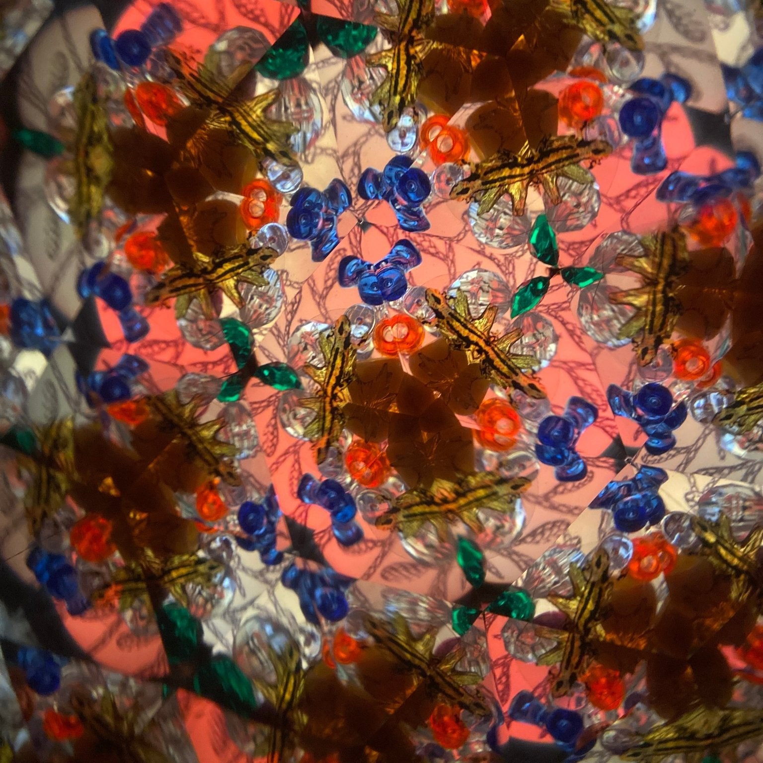 Kaleidoscope NATURE - Jeux Optiques - Rouge et Noir