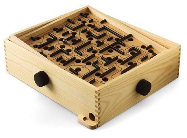 Labyrinthe Brio - Classique - Jeu d'adresse en bois cadeau bel objet cadeau - 12a - Rouge et Noir