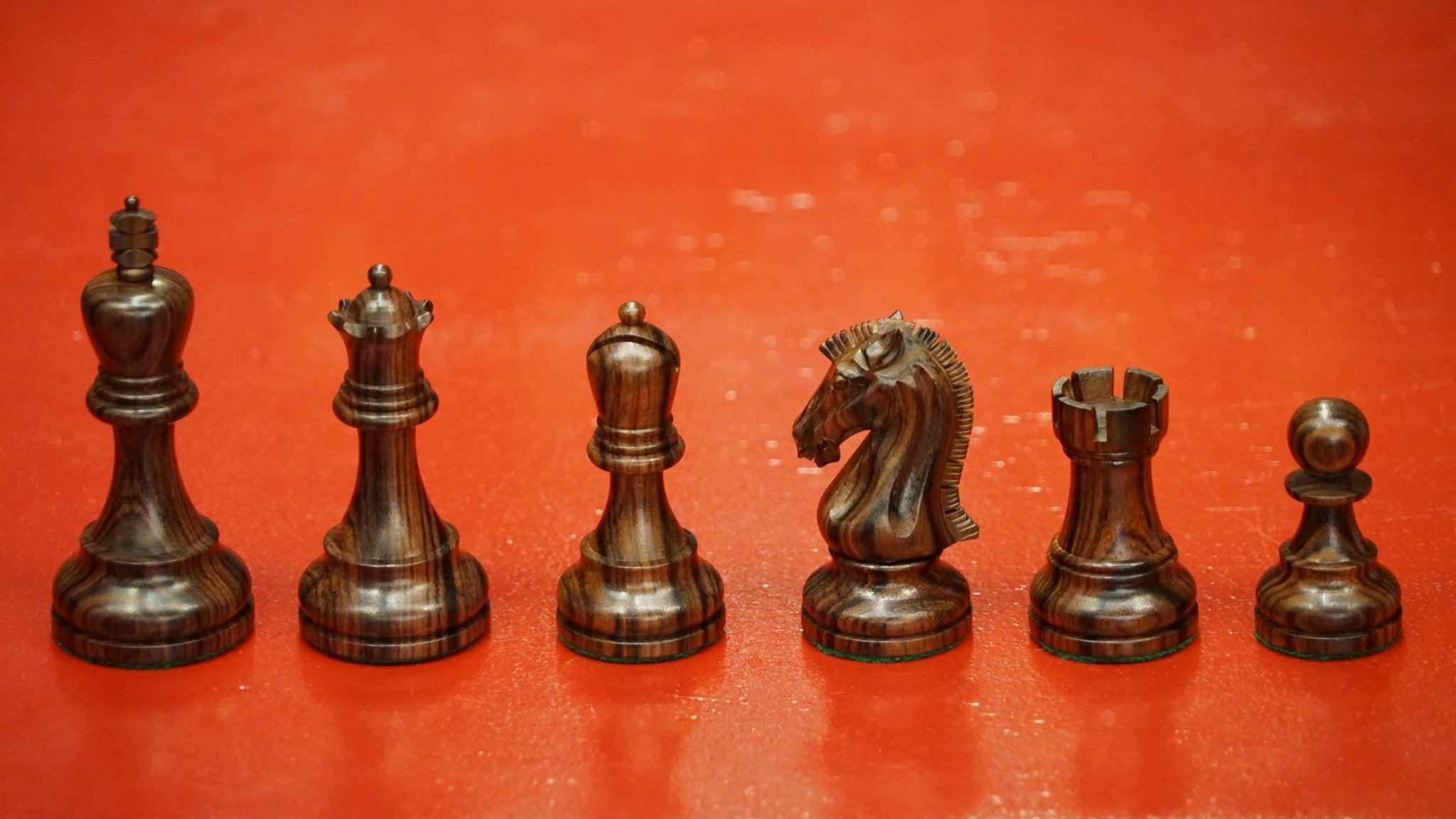Pièces d'échecs Iroquoises en Palissandre - Chopra - jeu d'échecs pièces d'échecs classiques - Rouge et Noir